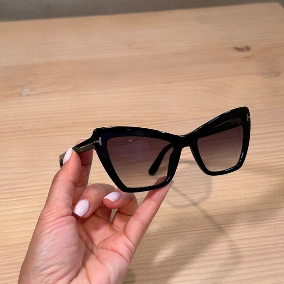 Tom Ford Cat Eye Sunglasses - Black & Gold main image 7